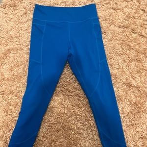 Ziya blue athletic leggings with pockets.